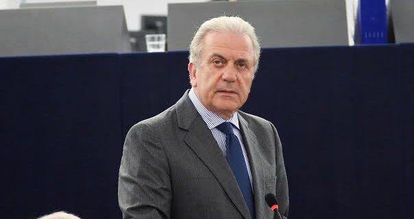 Αβραμόπουλος: Ήρθε η στιγμή των αποφάσεων για το μεταναστευτικό