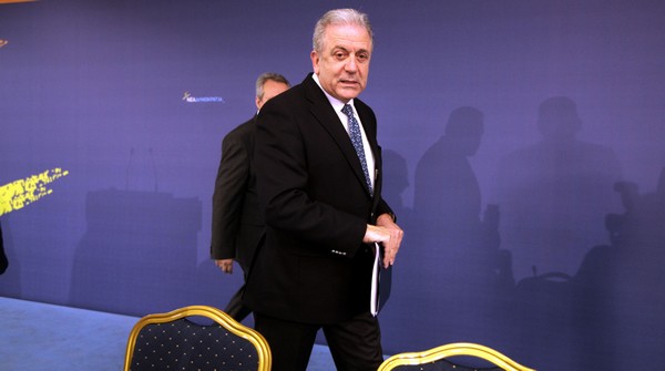 Ανάσα για την Ελλάδα: Ο Δημήτρης Αβραμόπουλος ανακοίνωσε τη νέα ατζέντα για τη μετανάστευση