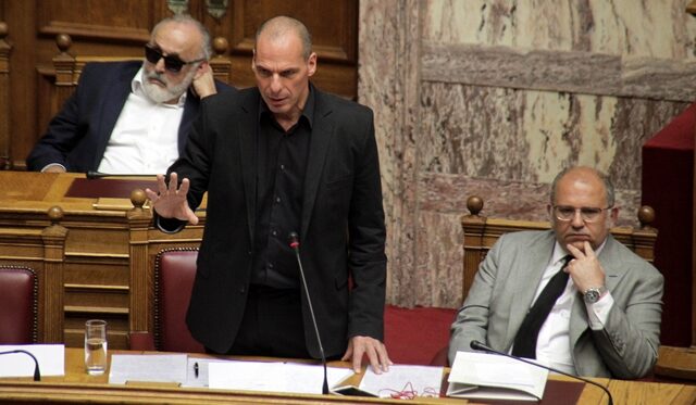 Οργή Βαρουφάκη: Η Τράπεζας της Ελλάδας να μην σχολιάζει το κυβερνητικό έργο