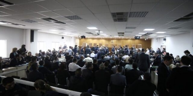 Δίκη Χρυσής Αυγής: Στις 12 Μαΐου η συνέχεια. Η προτροπή της προέδρου στους δικηγόρους