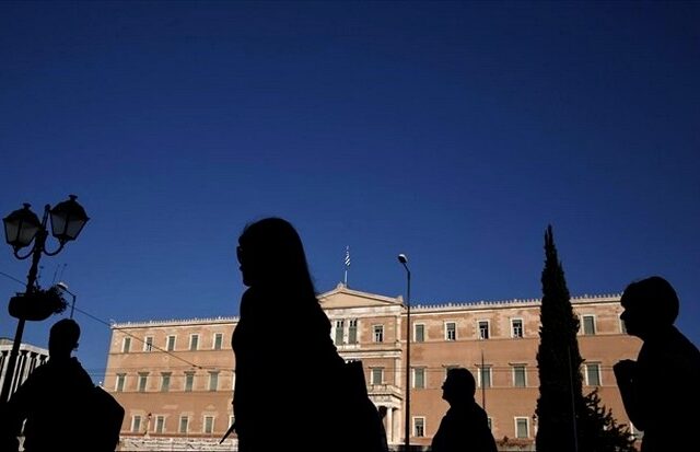 Νέα δραματική έκθεση της Ε.Ε.: Στον ‘πάγο’ η ελληνική ανάπτυξη λόγω πολιτικής αστάθειας