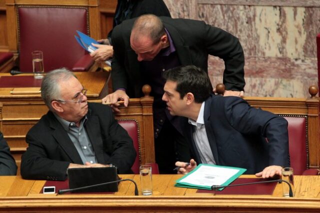 Ανεβάζει το “λογαριασμό” των μεταρρυθμίσεων η κυβέρνηση και μειώνει τις προσδοκίες για την ανάπτυξη