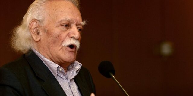 Το Βίντεο του Μανώλη Γλέζου ‘χωρίς γερμανικά δεσμά’