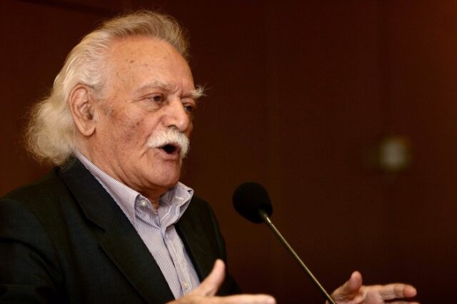 Το Βίντεο του Μανώλη Γλέζου ‘χωρίς γερμανικά δεσμά’