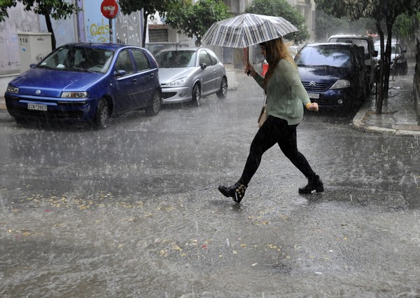 Περισσότερες από 230 κλήσεις δέχτηκε η Πυροσβεστική στην Αττική το τελευταίο 24ωρο