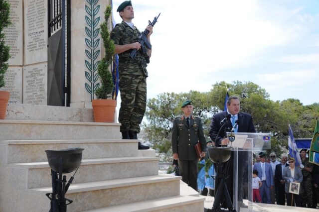 O Πάνος Καμμένος στο μνημόσυνο πεσόντων καταδρομέων