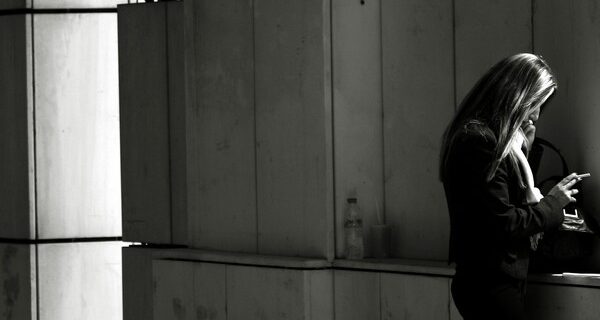 Το κάπνισμα βλάπτει σοβαρά όχι μόνο την υγεία μας αλλά και την οικονομία μας