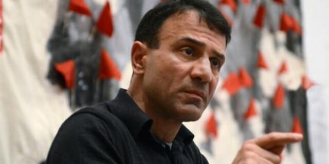 Λαπαβίτσας: Δεν βλέπω συμφωνία. Η ρήξη δεν πρέπει να φύγει από το τραπέζι