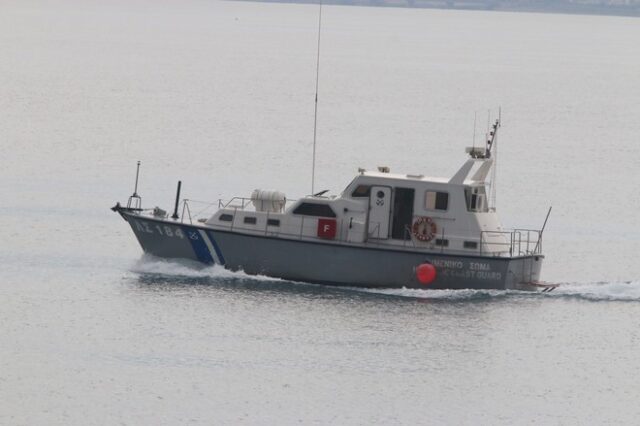Σήμα κινδύνου από σκάφος με μετανάστες ανοιχτά των Αντίπαξων