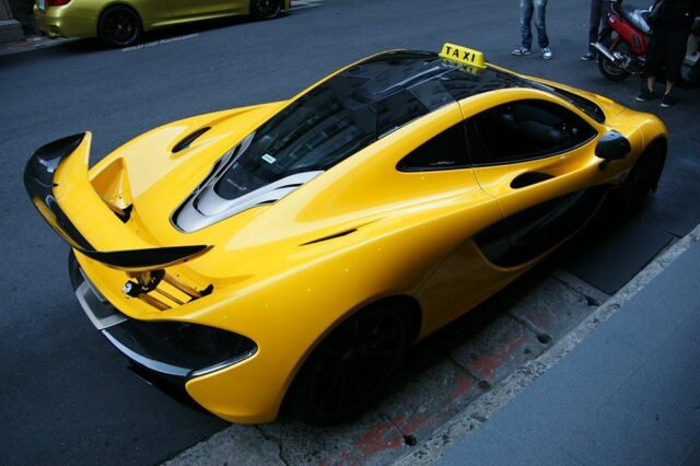 H McLaren P1 με το σήμα του ΤΑΧΙ, στην Ταϊβάν