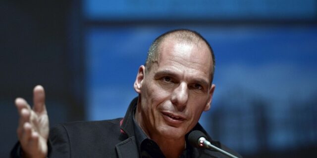 Βαρουφάκης: Αν δεν μεταρρυθμιστεί η χώρα, θα βουλιάξει. Δεν υπογράφω ό, τι δεν βγαίνει μαθηματικά