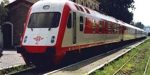 Συνελήφθησαν δύο άνδρες που ξάφριζαν επιβάτες του τρένου