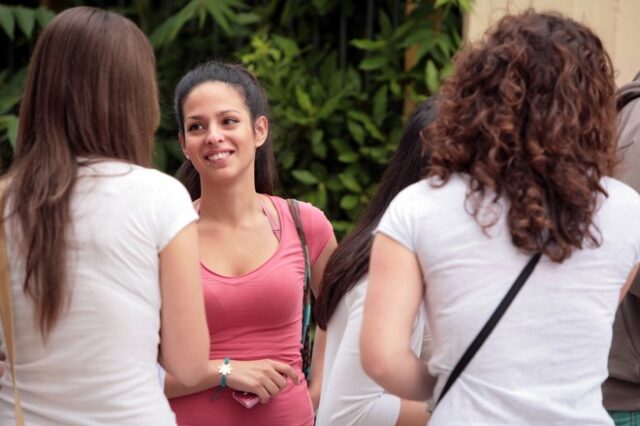 Πανελλήνιες 2015: Αρχίζουν τη Δευτέρα οι εξετάσεις. Όσα πρέπει να ξέρετε
