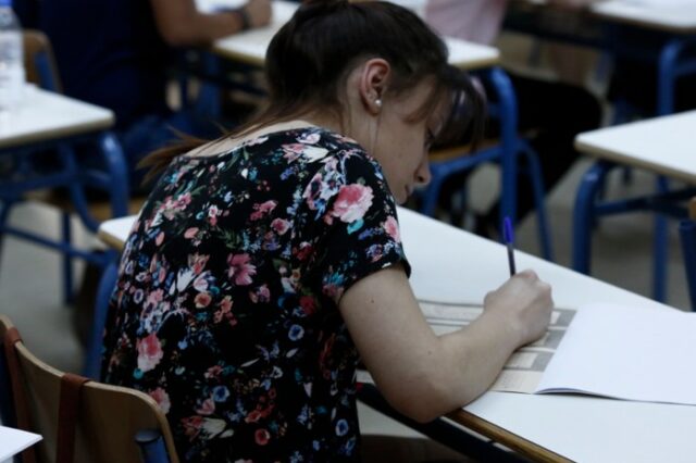 Πανελλήνιες 2015: Τα θέματα στη Νεοελληνική Γλώσσα