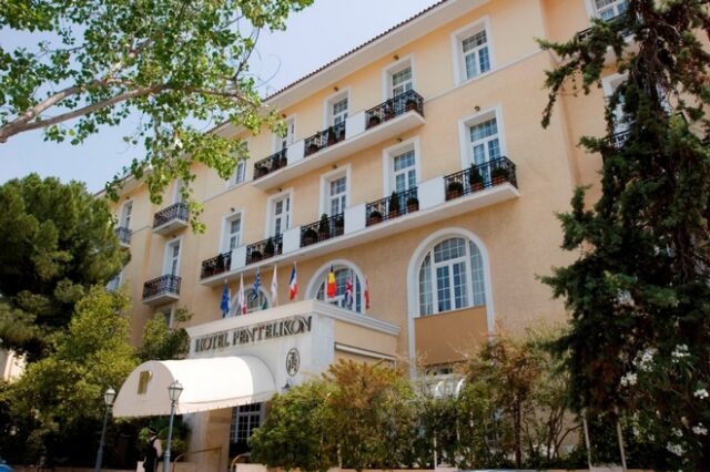 Πεντελικόν: Γιατί ο όμιλος Δουζόγλου δεν έχει ανοίξει ακόμη το εμβληματικό ξενοδοχείο στην Κηφισιά