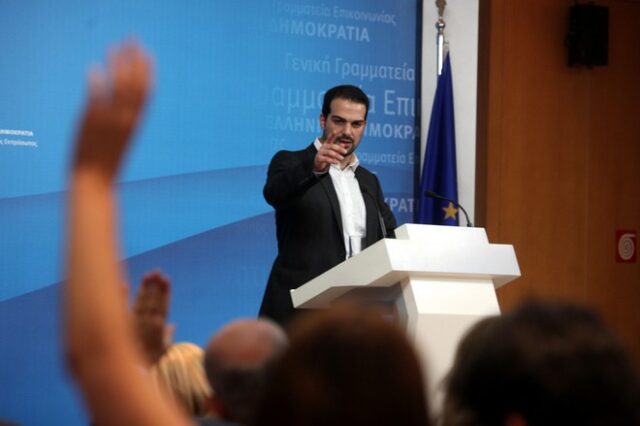 Σακελλαρίδης: Το δημοψήφισμα δεν αφορά το νόμισμα
