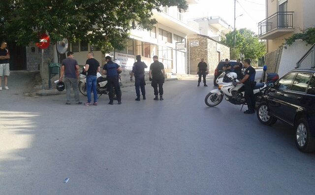 Φυγαδεύθηκαν μέλη της Χ.Α. στο Διμήνι Μαγνησίας – Πετροπόλεμος με αντιφασίστες