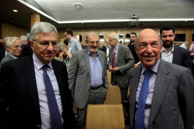 Προτροπή Σημίτη προς κυβέρνηση: Να κλείσει άμεσα η συμφωνία