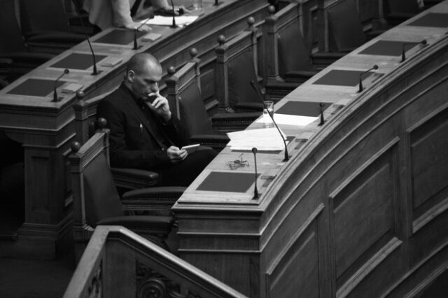 Παραδοχή Βαρουφάκη: Δύσκολη η διεκδίκηση του 1,9 δισ. ευρώ