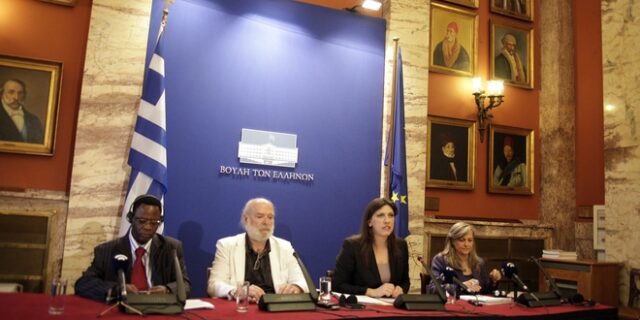 Τουσέν: Παράνομο, τοξικό και μη βιώσιμο το μεγαλύτερο μέρος του δημόσιου χρέους