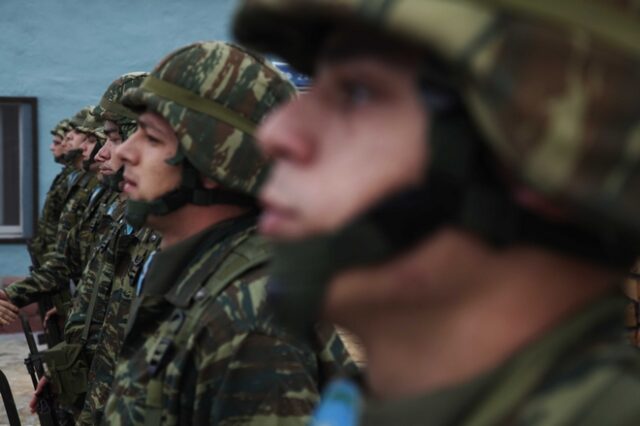 Πώς είναι να είσαι φαντάρος στον καιρό της κρίσης