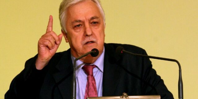 O Αλέκος Παπαδόπουλος ιδρύει δικό του κόμμα