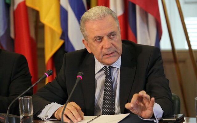 Αβραμόπουλος: Κυβέρνηση εθνικής συνεργασίας στην Ελλάδα