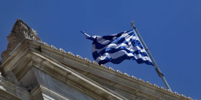 Κύμα φυγής καταθέσεων από τις ελληνικές τράπεζες