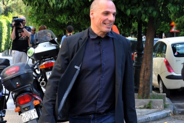 Βαρουφάκης: Μας ζητούν να χτυπήσουμε με σαδισμό τους πιο αδύναμους Έλληνες