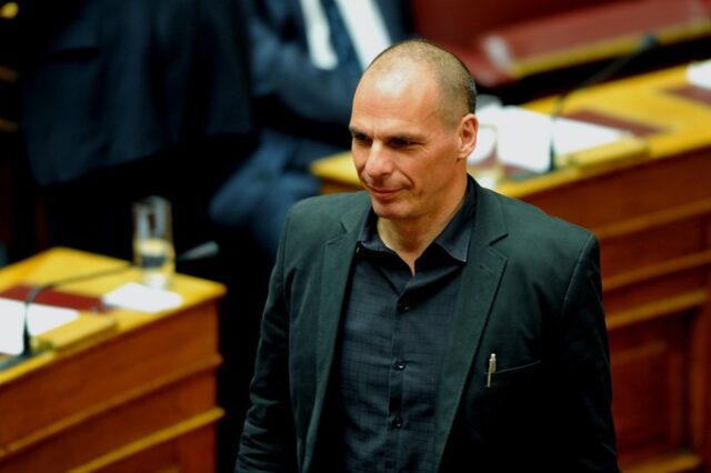 Διαψεύδει ο Βαρουφάκης τα περί capital control