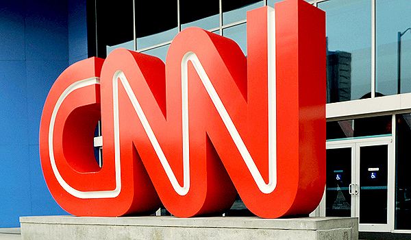 Το CNN συμπληρώνει 35 χρόνια. Τα γεγονότα που το έκαναν να ξεχωρίσει και τα λάθη που θα ήθελε να ξεχάσουμε