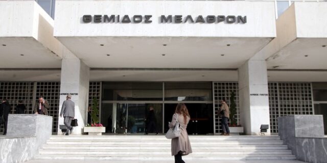 Κλειστά τα δικαστήρια από αύριο Τρίτη