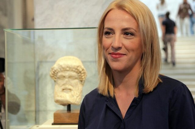 Δούρου: Δεν έχουμε την πολυτέλεια να εγκαταλείψουμε το καράβι