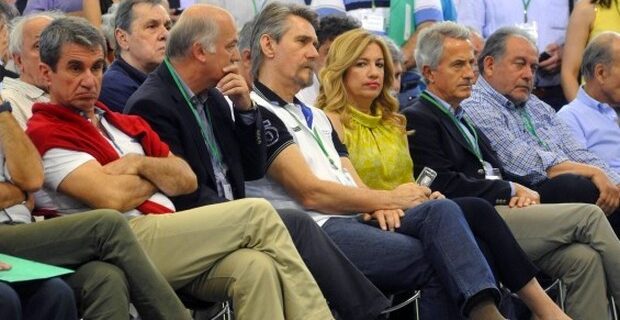 Άνοιξαν οι κάλπες για την εκλογή προέδρου στο ΠΑΣΟΚ