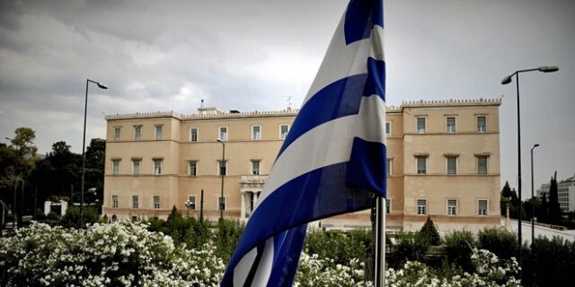 Χωρίς πρόγραμμα βοήθειας η Ελλάδα. Στο Eurogroup, για λύση της τελευταίας στιγμής