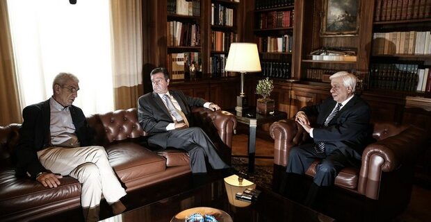 Παρέμβαση Παυλόπουλου: Ανάγκη να υπάρξει συμφωνία σε αυτή την κρίσιμη στιγμή