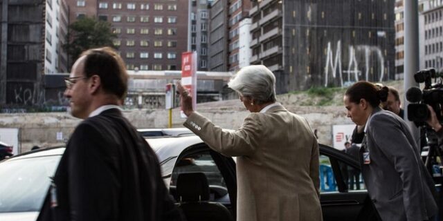 Οι Σοσιαλδημοκράτες σπάνε το ταμπού της αναδιάρθρωσης χρέους