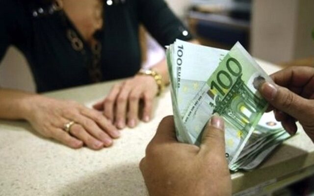 Ποιοι θα πάρουν 500 ευρώ ‘Μέρισμα’ έως τέλος Σεπτεμβρίου