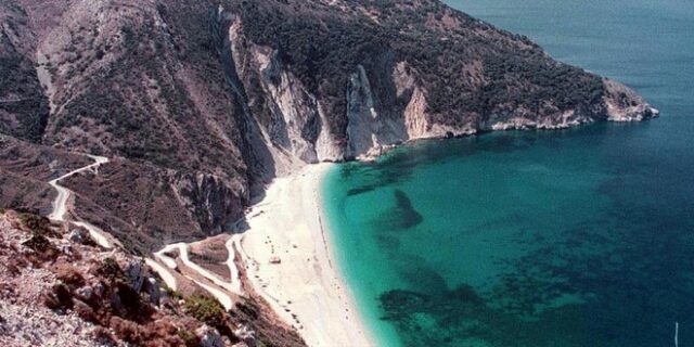 Σεισμός 4,6 Ρίχτερ στην Κεφαλλονιά. Τραυματίστηκαν δυο τουρίστες από κατολίσθηση