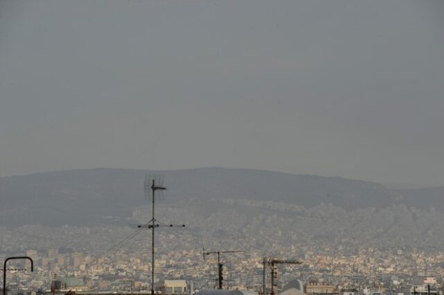 Κλειστά τα σχολεία στον Ασπρόπυργο. Έκτακτα μέτρα για την προστασία των κατοίκων από το τοξικό νέφος