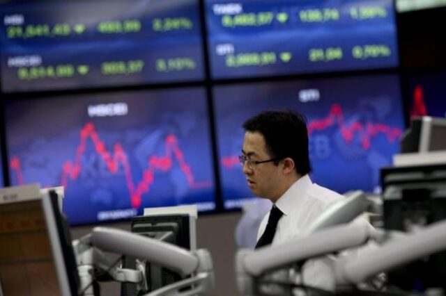 Χρηματιστήρια: Με απώλειες τα ευρωπαϊκά. Ανάπαυλα μετά τη μαύρη Δευτέρα στα ασιατικά