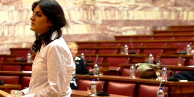 Διαπραγμάτευση υπό τη σκιά της Παναρίτη