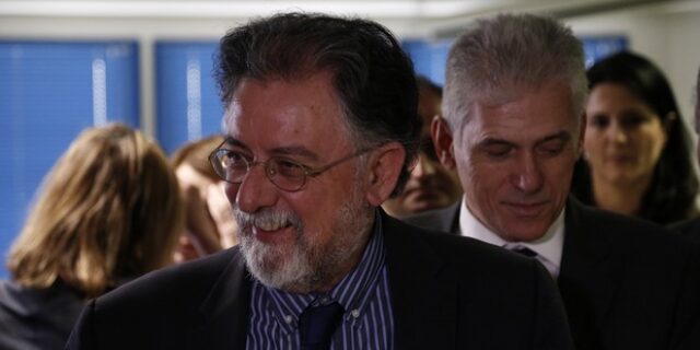 ‘Πόλεμος’ Πανούση με τη νεολαία του ΣΥΡΙΖΑ: Άλλο η γνώμη τους, άλλο η γνώση μου