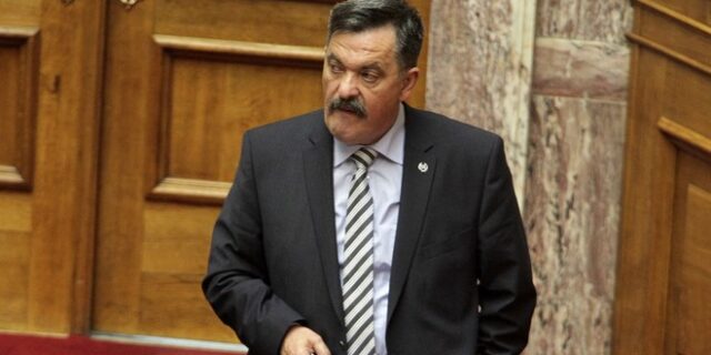 Η Χρυσή Αυγή επικροτεί την επίθεση σε Οικονόμου. Κατσώτης: ‘Είστε δολοφόνοι και τομάρια’