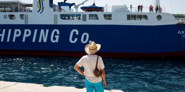 Αλλαγές στον ΦΠΑ: Σε ποια είδη και υπηρεσίες θα εκτοξευτούν οι τιμές