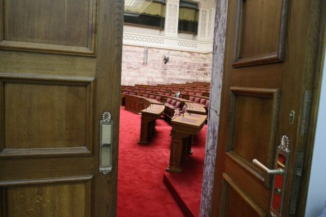 Επιστολή 22 βουλευτών: Καταθέστε τώρα για ψήφιση το νόμο για την επαναφορά του κατώτατου μισθού
