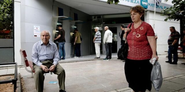 Στον ‘αέρα’ οι συνταξιούχοι  – Η Εθνική ανακοινώνει 70 καταστήματα ανοικτά μόνο για αυτούς