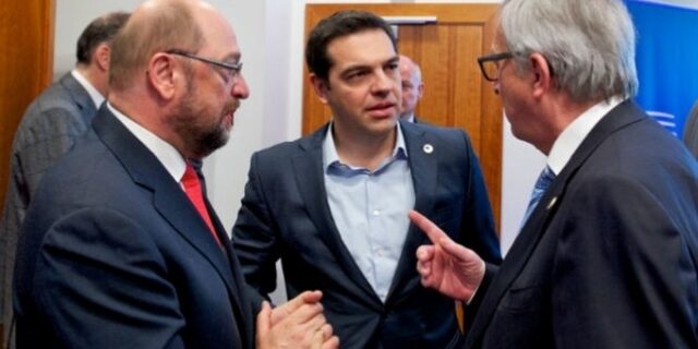 Τσίπρας σε Γιούνκερ: Έπρεπε να αφήσετε τον λαό να αποφασίσει απερίσπαστος