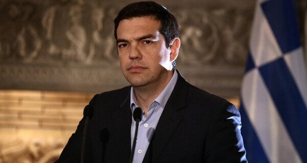 Τσίπρας: Δεν θα θάψουμε τη δημοκρατία