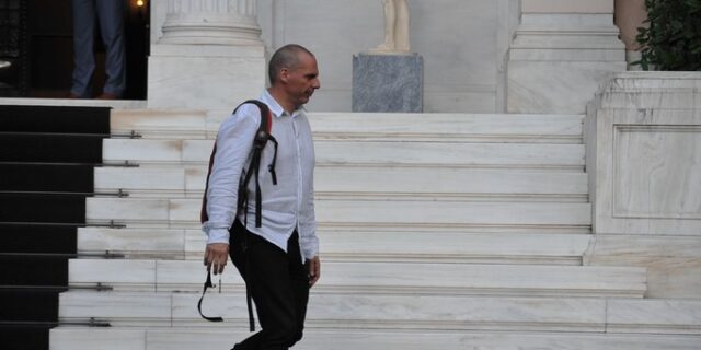 Βαρουφάκης: Πάμε για συμφωνία τη Δευτέρα. Πυρετώδεις διαβουλεύσεις σε Αθήνα και Βρυξέλλες